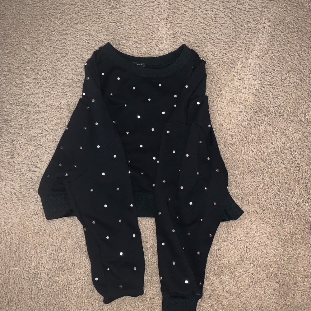 studded pull over